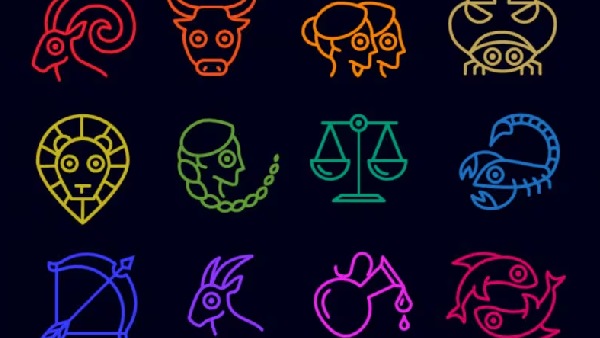 These three zodiac signs people are most attractive peoples