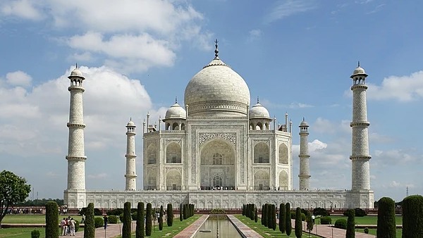 Natwar lal biggest scamster in india sold tajmahal three times in his career