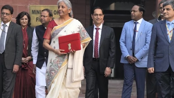 finance minister announced cancer centers in each districts in india