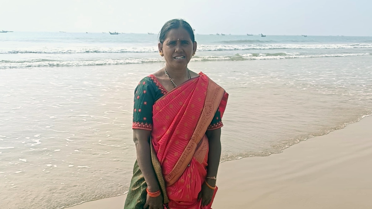 Real Story Of Purandeswari: భర్త చనిపోయినా.. 30 వేలతో రెండు బిజినెస్ స్టార్ట్ చేసి లక్షల్లో సంపాదిస్తున్న మహిళ Real Story Of Purandeswari: భర్త చనిపోయినా.. 30 వేలతో రెండు బిజినెస్ స్టార్ట్ చేసి లక్షల్లో సంపాదిస్తున్న మహిళ