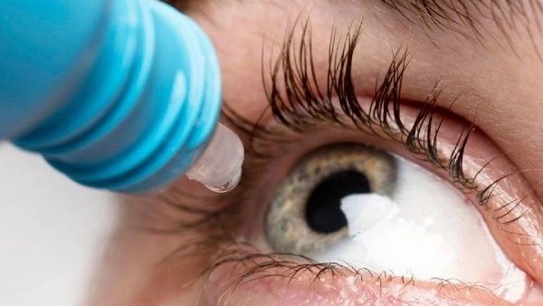 How to remove dust from eyes in easy steps at home in telugu