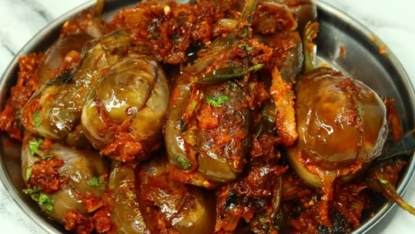 How to make ancient style vankaya ullikaram curry at home in telugu