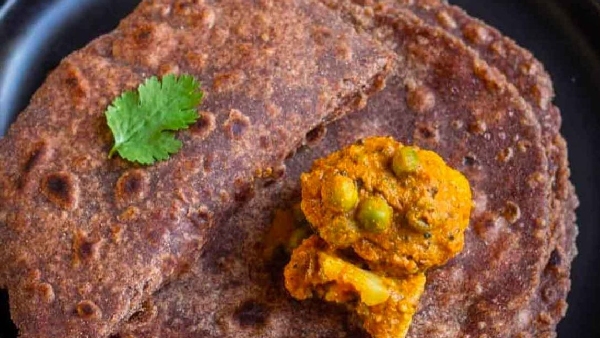 Super Healthy Ragi Roti Recipe in Telugu