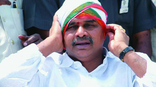 Celebrities and Famous Persons Who died in Flight and Helicopter crashes