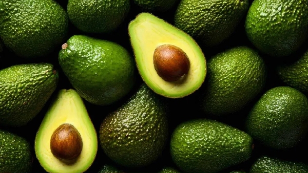 avocados benefits and keep cut avocados fresh with these smart tips