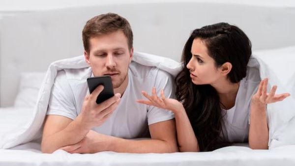 Beyond Doubt How to Identify Partner Secret Affair Know This Tips