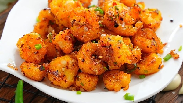 Crunchy Outside Juicy Inside Restaurant Style Loose Prawns at Home Recipe in Telugu