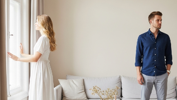 5 signs your wife might be ready to leave the marriage