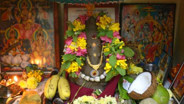 Vinayaka Chavithi 2025 A Complete Guide to Puja Vidhi Mantras and Offerings