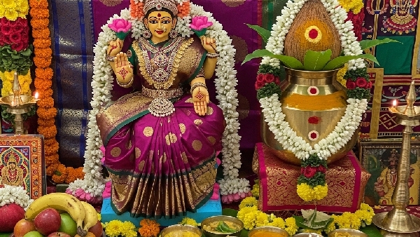 varalakshmi vratam 2025 poweful mantras and puja time