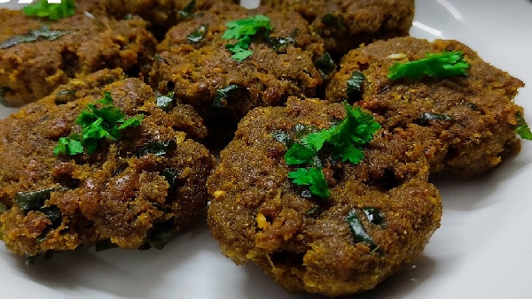 Crispy and Delicious Mutton Keema Vada The Perfect Evening Snack Recipe in Telugu