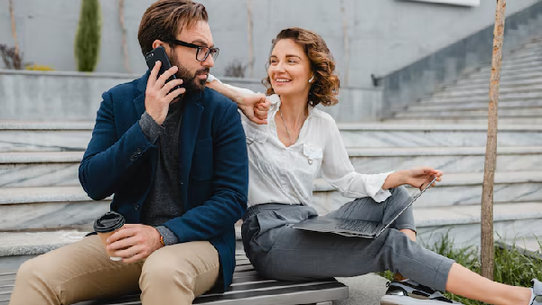 India Ranks 2 in Office Romance A Shocking New Survey Reveals