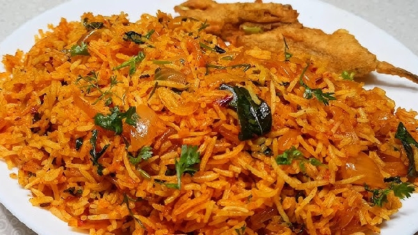 Turn Leftover Rice into a Delicious Breakfast with Just Onions