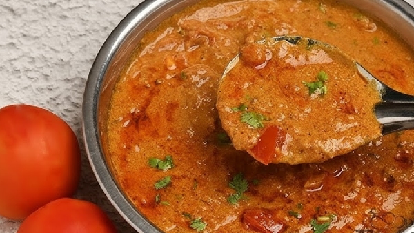 Bachelor Friendly and Incredibly Tasty Quick Tomato Kurma Recipe in Telugu