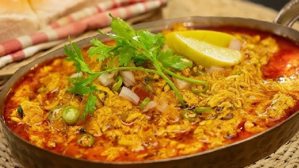 Spicy and Tasty Winter Special Mouth Watering Chicken Ghotala Recipe in Telugu