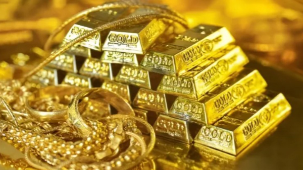 Gold Dips After Softer US Inflation and Strong Dollar Pushes Bullion Down