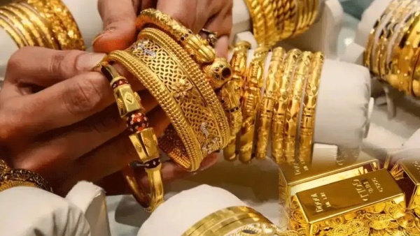 Gold price today gold rate India 24k gold price 22k gold rate 18k gold rate gold price drop gold rate today October 30 gold price fall India gold price per 10 grams gold price per 100 grams gold rate live update gold buying India gold market news 24 carat gold rate 22 carat gold price Indian gold market gold investment news gold rate change today gold rate gold jewellery price India 24 22 18 30 100