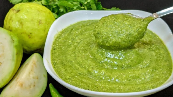 Jharkhand Special How to Make Spicy and Tangy Guava Chutney Recipe in Telugu Jharkhand Special How to Make Spicy and Tangy Guava Chutney Recipe in Telugu