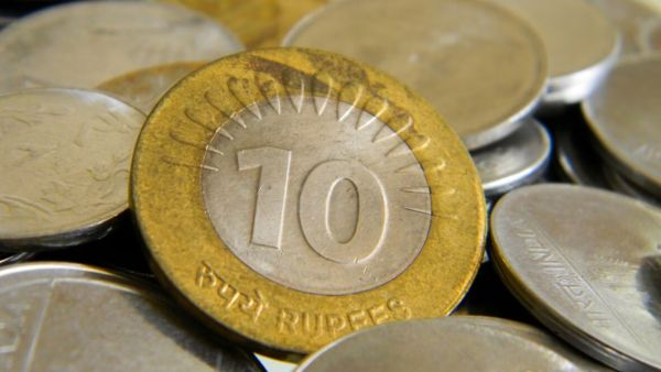 10 rupee notes shortage reasons RBI currency updates and 10 rupee stamp paper scarcity impact on common people in telugu states