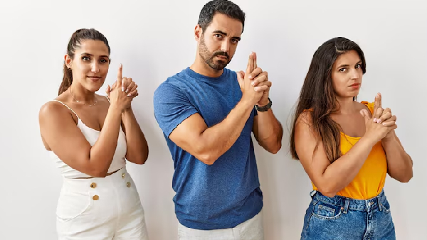 The Green Eyed Monster 5 Subtle Signs Your Friend is Jealous of You