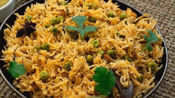 Restaurant Style at Home How to Make Aromatic Ghee Peas Pulao Recipe in Telugu