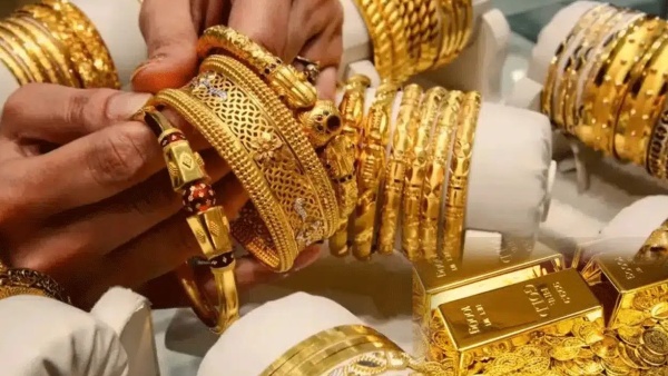 Gold prices saw a slight drop today
