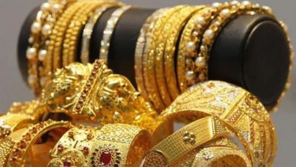 Gold price today gold rate India 24k gold price 22k gold rate 18k gold rate gold price drop gold rate today October 30 gold price fall India gold price per 10 grams gold price per 100 grams gold rate live update gold buying India gold market news 24 carat gold rate 22 carat gold price Indian gold market gold investment news gold rate change today gold rate gold jewellery price India 24 22 18 30 100