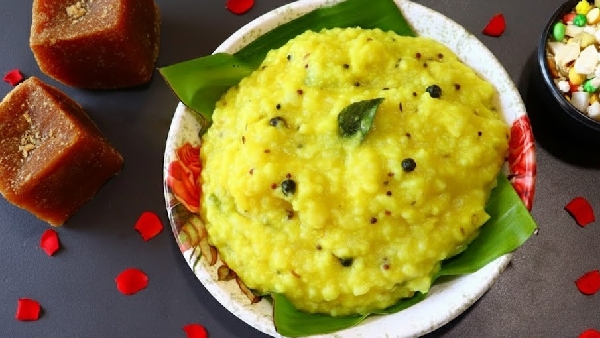 Sankranti Special Step by Step Guide to Making Authentic Hotel Style Kara Pongal