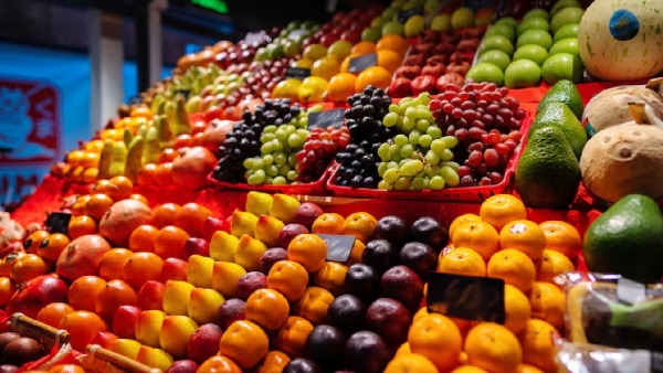 Want to Look 10 Years Younger Dr Goutham Recommended 5 Foods Give You a Natural Glow