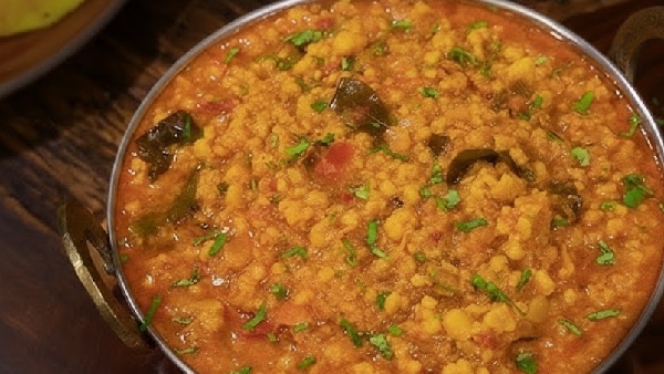 Chennai Vada Curry Recipe for Set Dosa and Puri Quick and Delicious