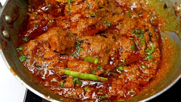 Weekend Special Step by Step Guide to Making Delhi Famous Chicken Changezi at Home