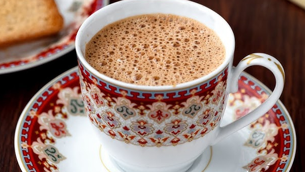 Irani Chai Recipe in Telugu Bring the Hyderabadi Cafe Vibe to Your Kitchen