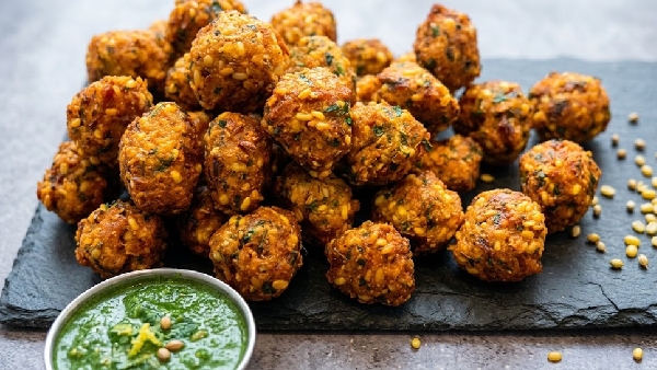 Moong Dal Mangode Recipe in Telugu Make Healthy Protein Rich Moong Dal Pakodas at Home