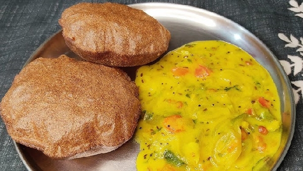 Ragi Poori With Onion Masala Tasty Healthy Weight Loss Friendly Breakfast Recipe in Telugu