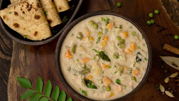 Saravana Bhavan Style Veg White Kurma The Ultimate Side Dish for Chapati Poori