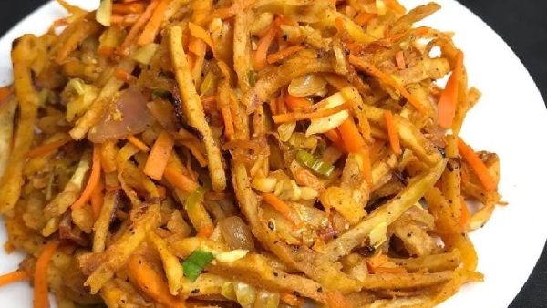 Don t Throw Away Leftover Chapatis Turn Them Into Delicious Noodles Recipe in Telugu