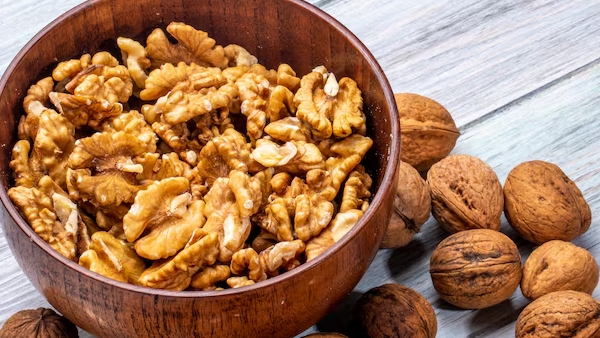 15 Days Walnut Challenge Transform Your Health with Soaked Walnuts