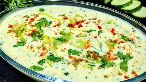 healthy Breakfast Combo For Weight Loss Moong Dal Paratha And Cucumebr Raita Recipe in Telugu