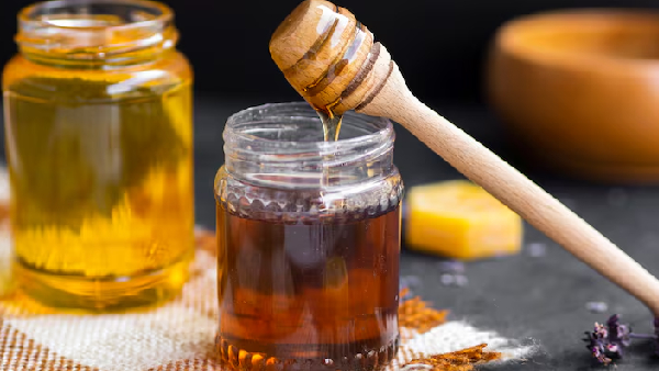 The Ultimate Cure All Why Turmeric and Honey Mix Keeps the Doctor Away