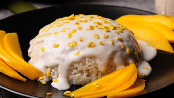 Quick And Delicious Thailand Famous Mango Sticky Rice at Home Recipe in Telugu