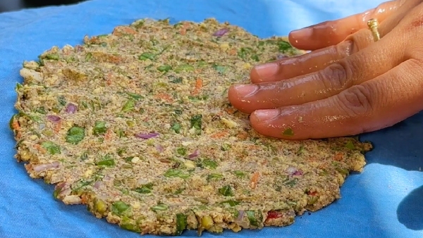 crispy soft protein fiber rich healthy breakfast snack and dinner pesara rotte Recipe in Telugu