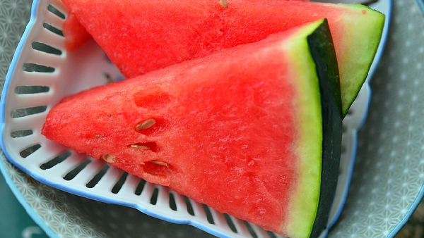Summer Alert 3 Deadly Mistakes You Are Making While Eating Watermelon