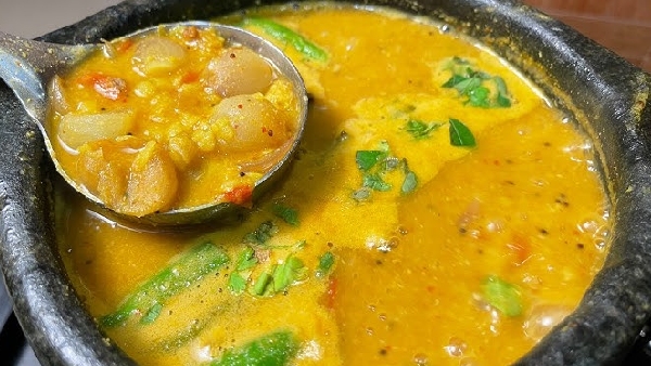 Chinna Ullipaya Samabar Recipe How to Make Perfect Small Onion Sambar at Home in Telugu