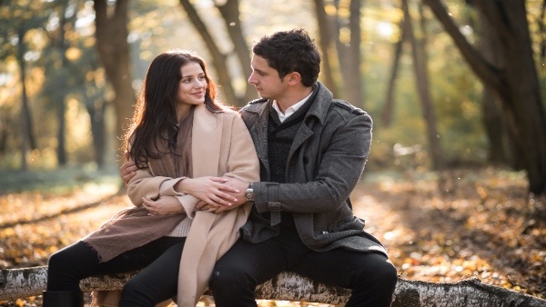 Avoid these things in your relationship for strong bonding with your partner