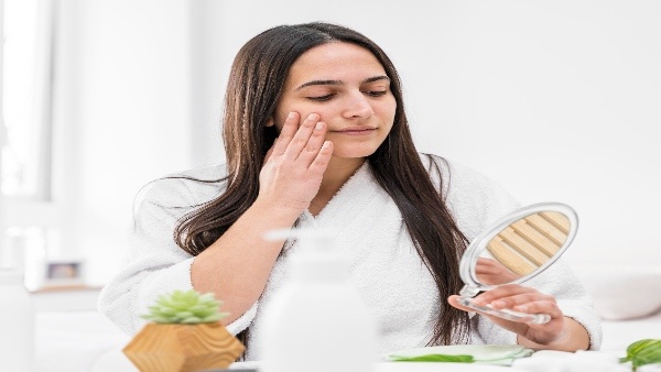 Skin care and beauty tips in monsoon to protect from heavy rains Skin care and beauty tips in monsoon to protect from heavy rains