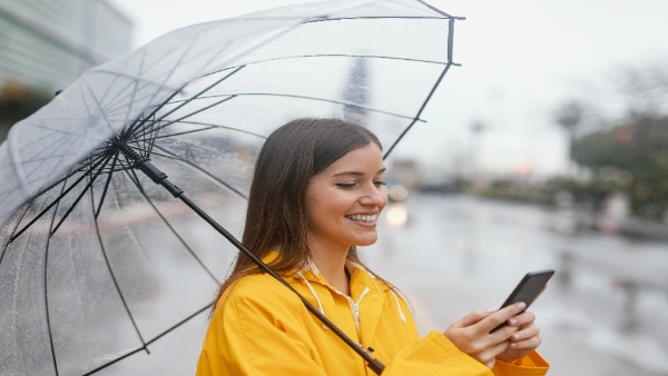Skin care and beauty tips in monsoon to protect from heavy rains Skin care and beauty tips in monsoon to protect from heavy rains