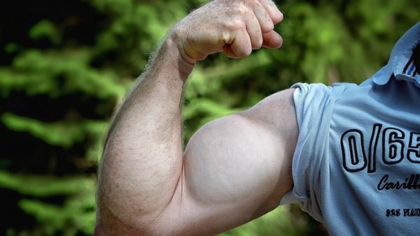 Testosterone hormone levels drop in men due to unhealthy lifestyle and habits