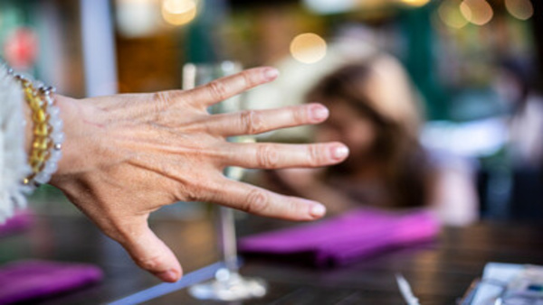 If you notice these 7 warning signs in your relationship before arranged marriage be alert If you notice these 7 warning signs in your relationship before arranged marriage be alert