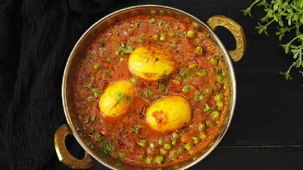 Protein Packed and Delicious Dhaba Style Matar Egg Masala Recipe in Telugu
