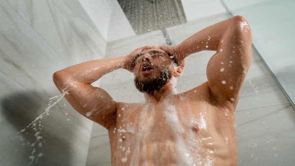 Ayurvedic bathing guidelines these part of the body should water be poured first Ayurvedic bathing guidelines these part of the body should water be poured first